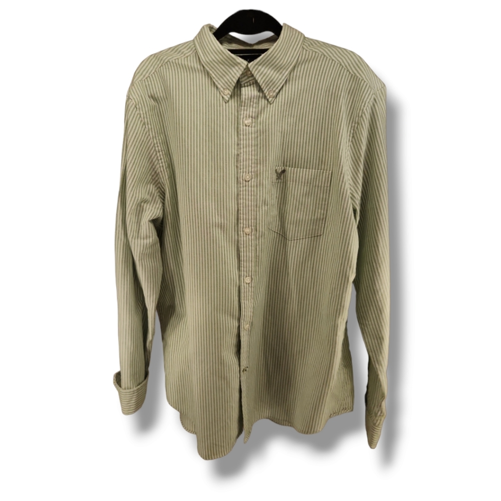 American eagle shirt size L